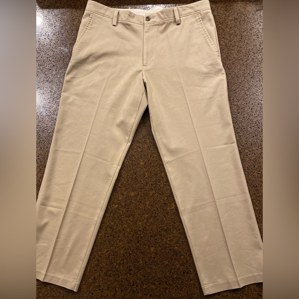 NWOT Dockers, Easy Stretch Khakis, Straight Fit, Khaki tan